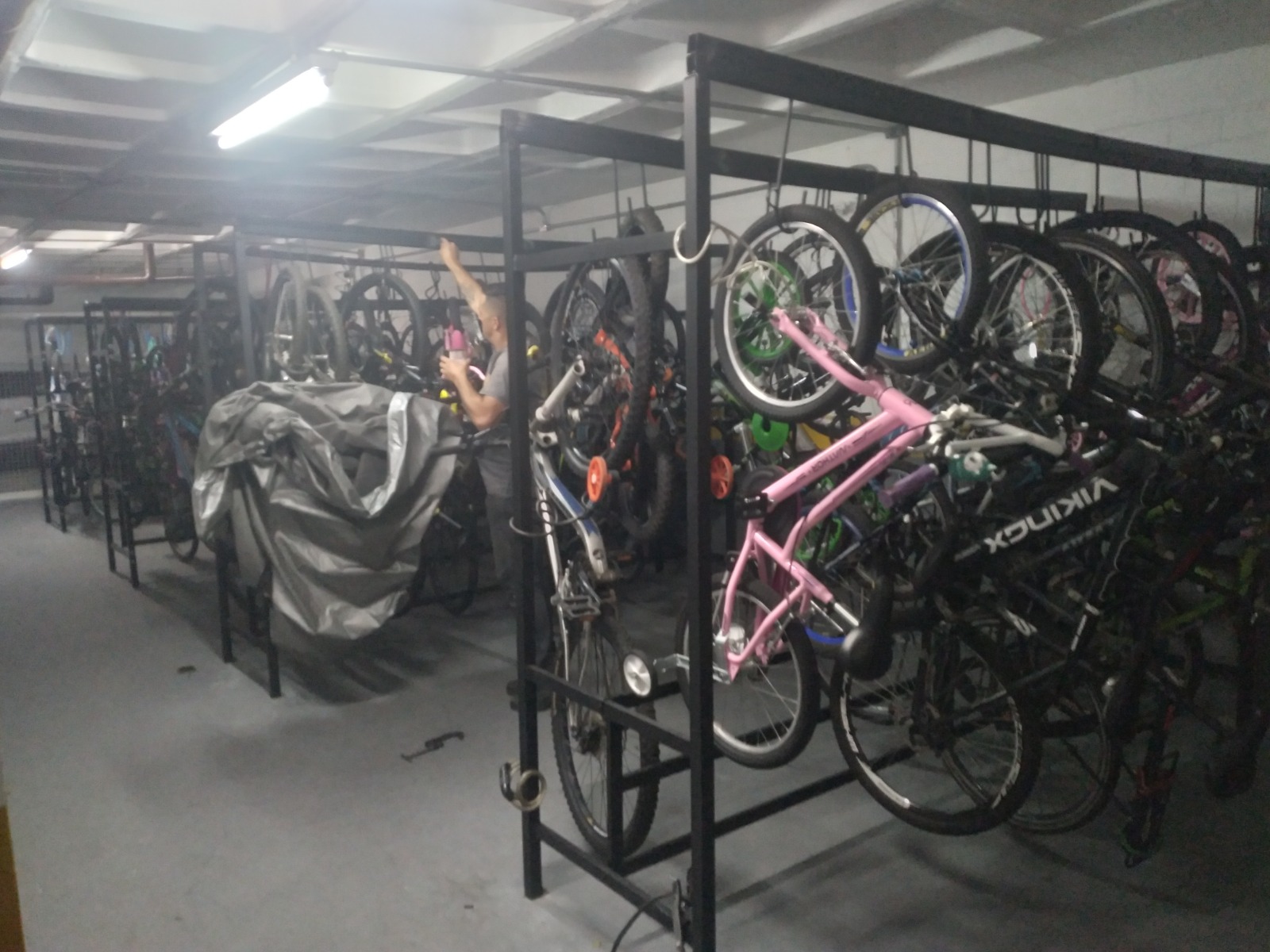 Bicicletários Comerciais